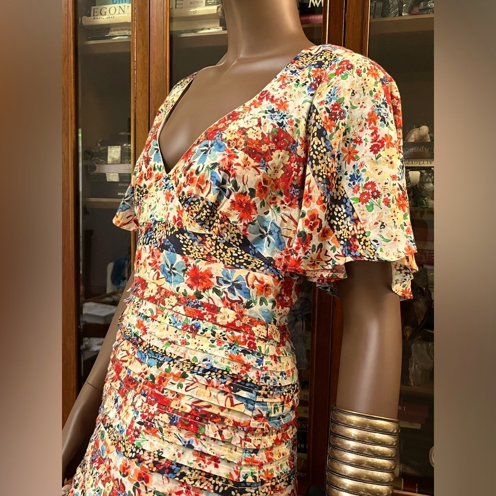 Talulah Carnevale Mini Dress, Size Large | 100% Linen size M. Send offers